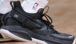 安踏鞋广告爆料视频播放,揭秘运动鞋界的时尚与科技